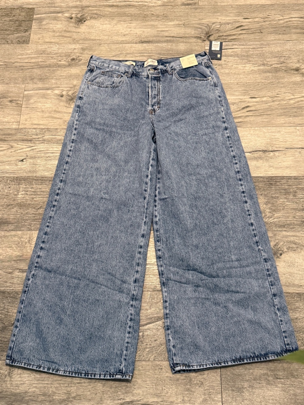 Classic Light Wash Super Wide Leg Jeans